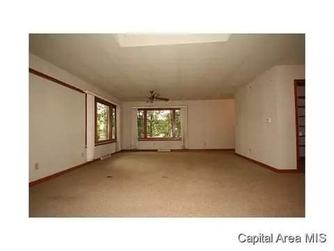 38 Hazel Dell, Springfield, IL 62712 photo 5