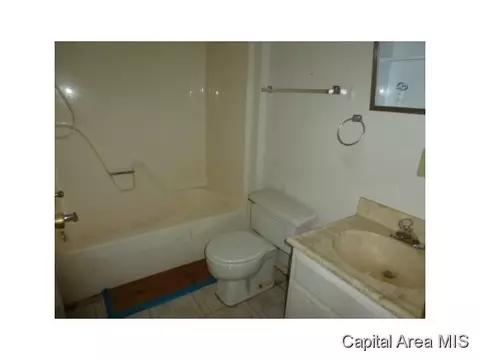 3216 Mars Ave, Springfield, IL 62707 photo 8