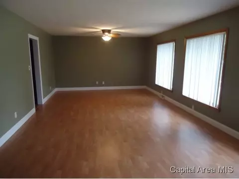 18 White Birch, Springfield, IL 62712 photo 4