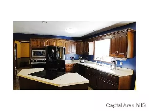 313 N Natchez Trce, Springfield, IL 62711 photo 2