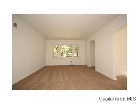 2429 S Walnut, Springfield, IL 62704 photo 6
