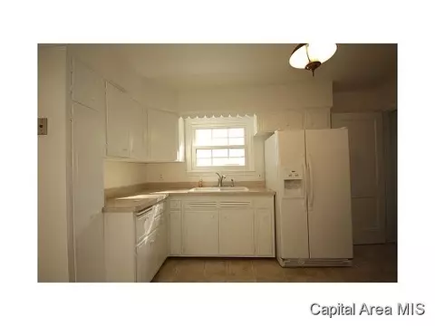 2429 S Walnut, Springfield, IL 62704 photo 4