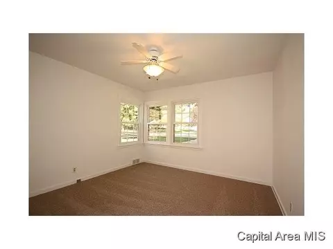 2429 S Walnut, Springfield, IL 62704 photo 13