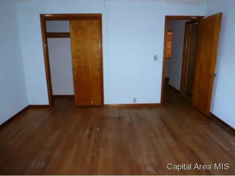 1300 Beard, Beardstown, IL 62618 photo 8