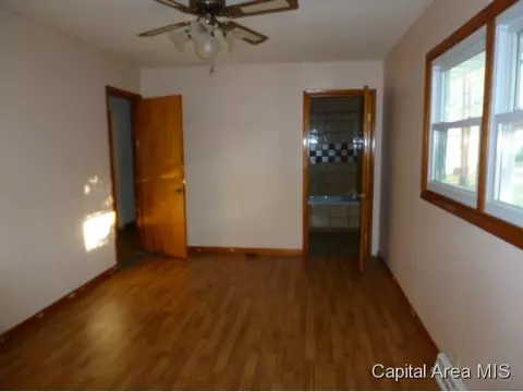 1300 Beard, Beardstown, IL 62618 photo 7
