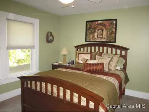 1825 S Walnut, Springfield, IL 62704 photo 12
