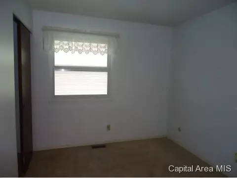 237 N Durkin, Springfield, IL 62702 photo 13