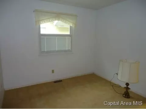 237 N Durkin, Springfield, IL 62702 photo 15