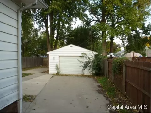1908 S 1st, Springfield, IL 62704 photo 2