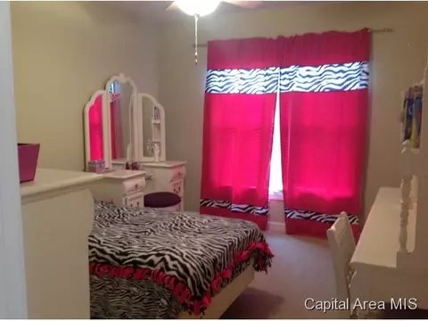 2255 S College, Springfield, IL 62704 photo 11
