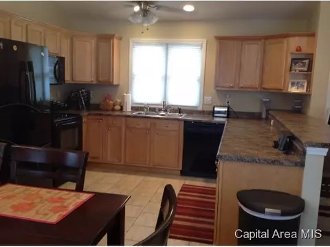 2255 S College, Springfield, IL 62704 photo 7