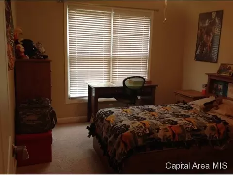 2255 S College, Springfield, IL 62704 photo 10
