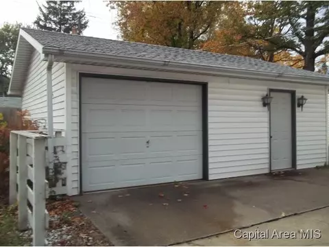 1921 S 5th St, Springfield, IL 62703 photo 4