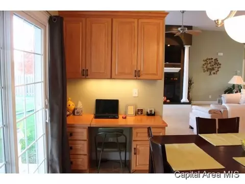 2105 Harbor Lndg, Springfield, IL 62712 photo 14