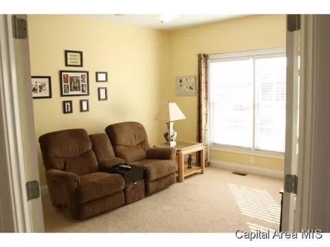 2105 Harbor Lndg, Springfield, IL 62712 photo 18