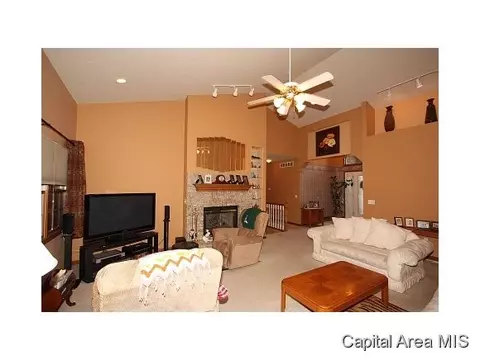 4500 Greenbriar, Springfield, IL 62711 photo 12