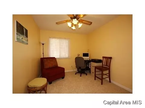 1901 N 23rd Street St, Springfield, IL 62702 photo 10