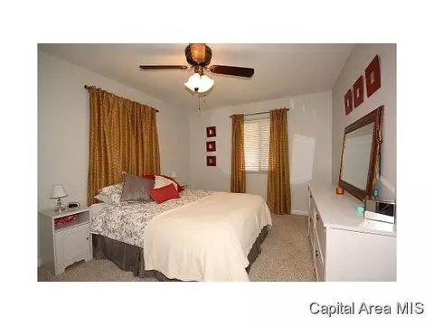 1901 N 23rd Street St, Springfield, IL 62702 photo 12