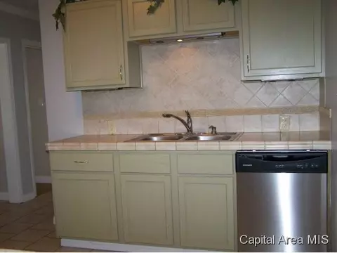 2501 S 4th, Springfield, IL 62703 photo 8