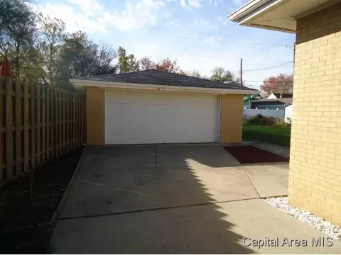 2107 N 23rd St, Springfield, IL 62702 photo 10