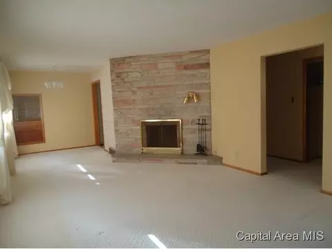 2107 N 23rd St, Springfield, IL 62702 photo 3