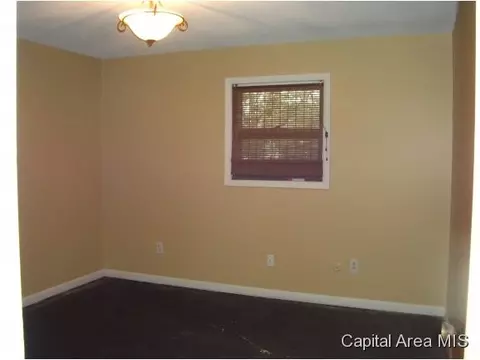 506 S State, Athens, IL 62613 photo 7