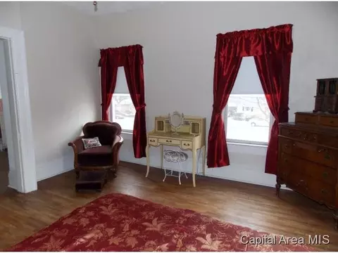 105 E Fortune, Virden, IL 62690 photo 23