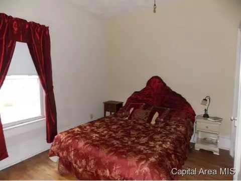 105 E Fortune, Virden, IL 62690 photo 22