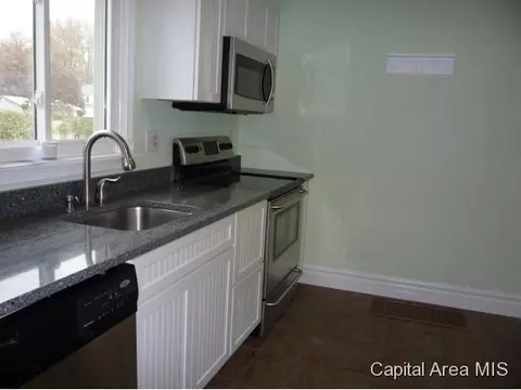 2040 S Park, Springfield, IL 62704 photo 4