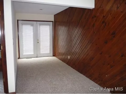 2040 S Park, Springfield, IL 62704 photo 17
