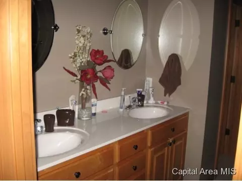 3909 Mapleshade, Springfield, IL 62712 photo 17