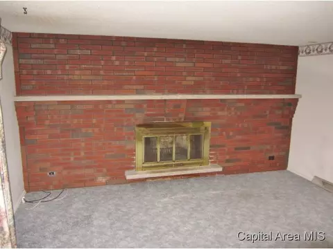 2529 Catalina, Springfield, IL 62702 photo 3