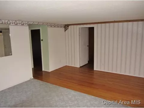 2529 Catalina, Springfield, IL 62702 photo 4