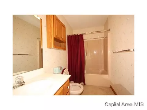 3125 Spring Mill Dr, Springfield, IL 62704 photo 9
