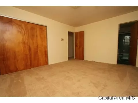 2416 Parkview, Springfield, IL 62704 photo 14