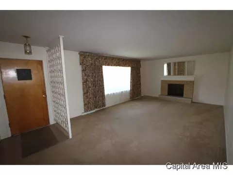 2416 Parkview, Springfield, IL 62704 photo 9