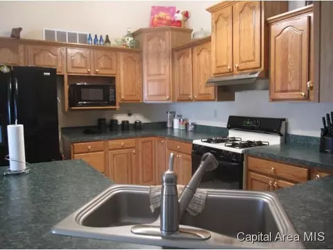 3009 Red Oak Ln, Springfield, IL 62712 photo 5