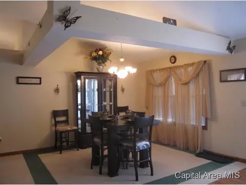 3009 Red Oak Ln, Springfield, IL 62712 photo 3