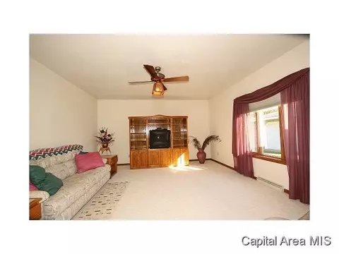 1646 Wildrose, Springfield, IL 62712 photo 8