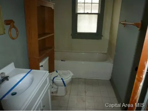 1116 N 13th, Springfield, IL 62702 photo 10