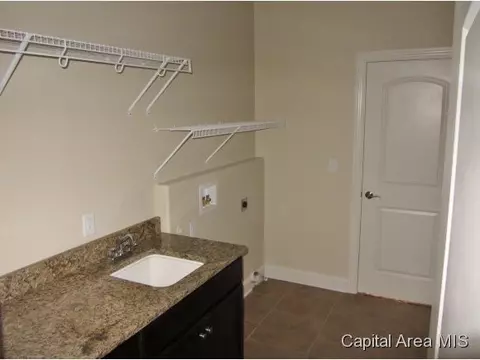 1905 Interlacken, Springfield, IL 62704 photo 5