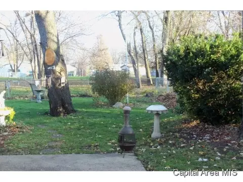 1920 N 24th St, Springfield, IL 62702 photo 2