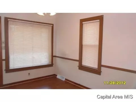 1530 W Iles, Springfield, IL 62704 photo 4