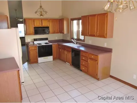2404 Checkerberry, Springfield, IL 62711 photo 5
