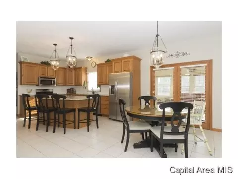 2304 Mariners Point Ln, Springfield, IL 62712 photo 7
