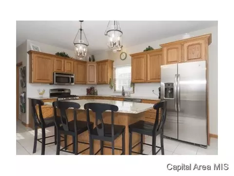 2304 Mariners Point Ln, Springfield, IL 62712 photo 5