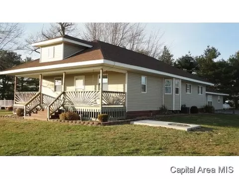883 E 500 North Rd, Morrisonville, IL 62546 photo 1