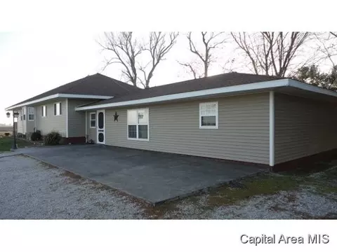 883 E 500 North Rd, Morrisonville, IL 62546 photo 11