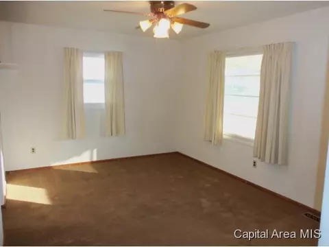 37 Lilac Ln, Springfield, IL 62702 photo 5