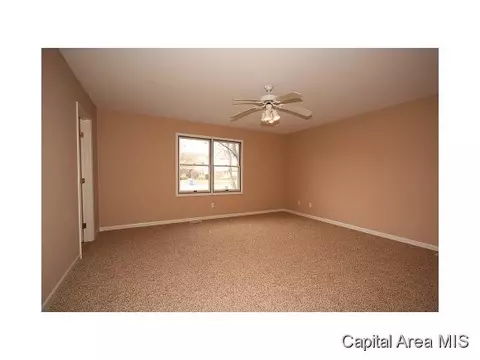 2112 Checkerberry Ln, Springfield, IL 62711 photo 21